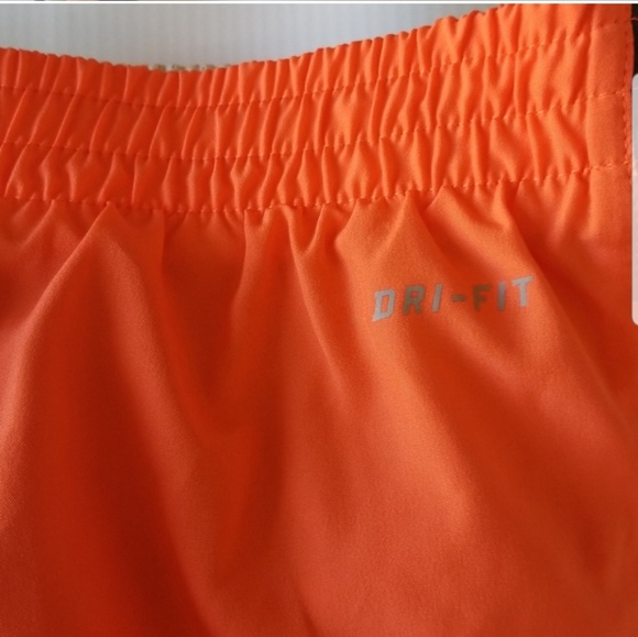 Nike short size L - Picture 3 of 5